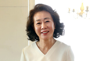 S. Korean Youn Yuh-jung wins SAG Award for supporting role in 'Minari'