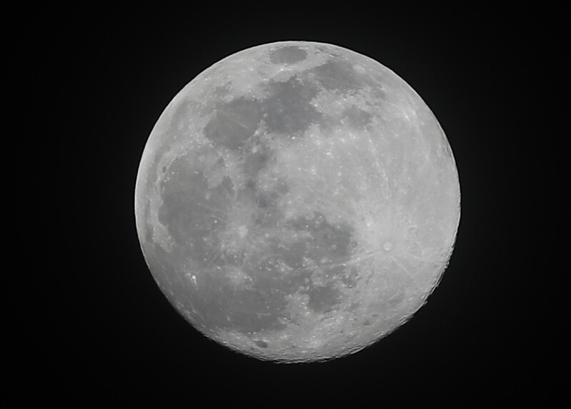 [신문 속 사진 읽기] 대보름과 불놀이