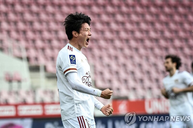 Bordeaux FC's Hwang Eui-jo scores four consecutive matches with pk goal