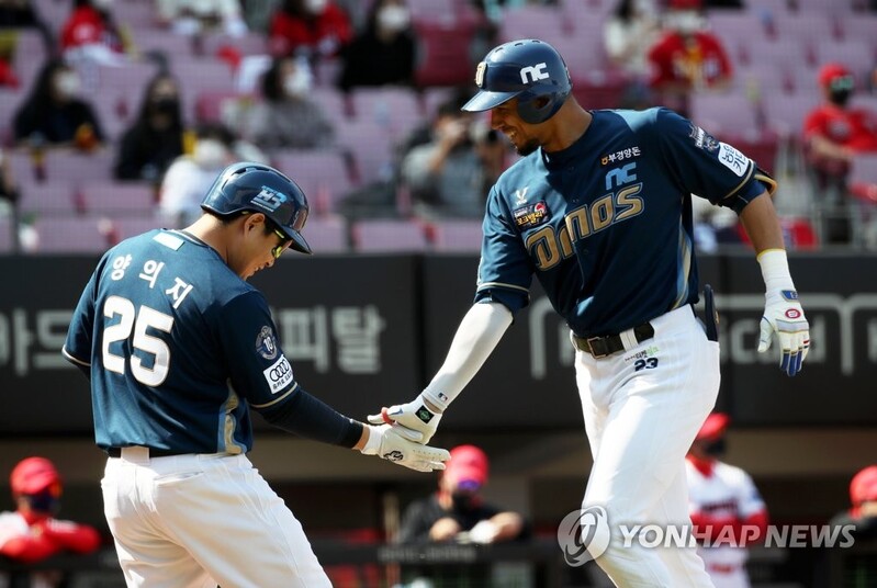 Preseason favorites at top after 1st full week in KBO