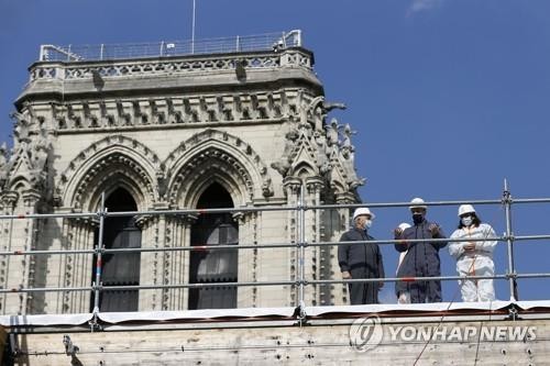 노트르담 대성당 화재 2년…"2024년 복원 약속 지키겠다"