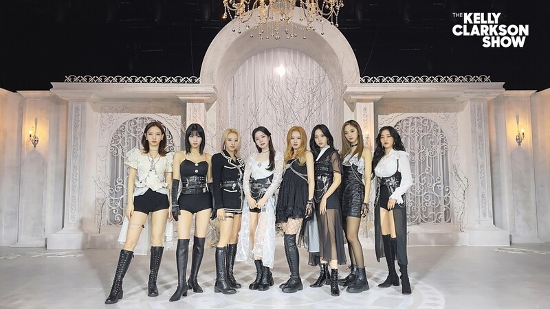 TWICE to appear on NBC's The Kelly Clarkson Show on the 27th