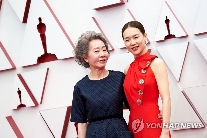 S. Korean film industry people shine at Oscars for second year in a row