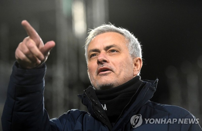 Mourinho fired from Tottenham, re-employed as AS Roma's manager in 15 days