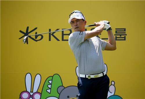 문경준, 6년 만에 2승 고지…KB금융 리브챔피언십 역전 우승(종합)