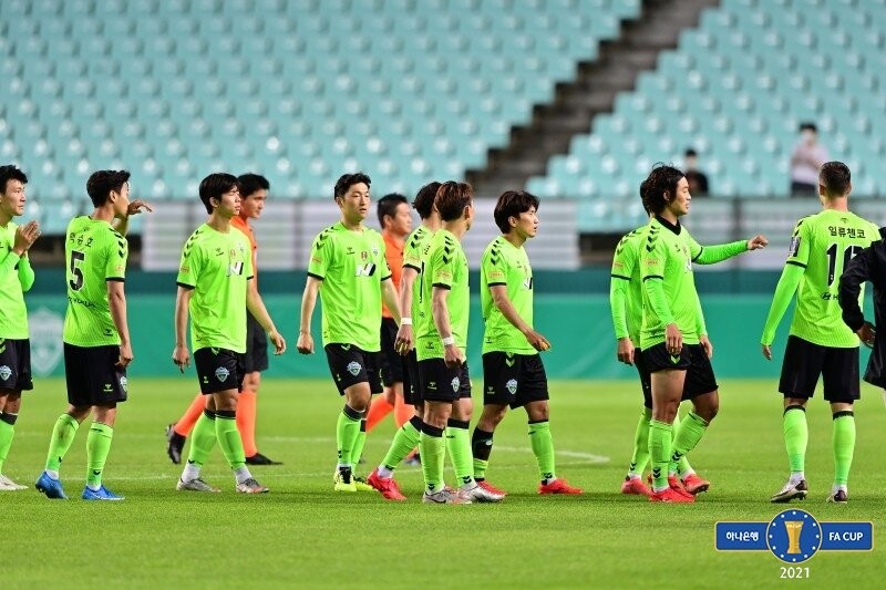 Struggling Jeonbuk keep sliding down K League tables