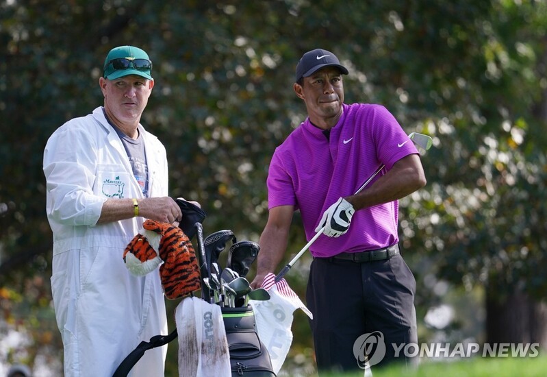 우즈 캐디 라카바, 커플스와 함께 PGA 투어 시니어 대회 출전