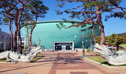 부안청자박물관, 코로나19 백신 접종자 관람료 '반값 할인'