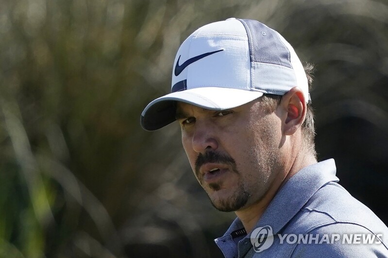 디섐보와 '앙숙'된 켑카 "골프 발전에 좋은 일"