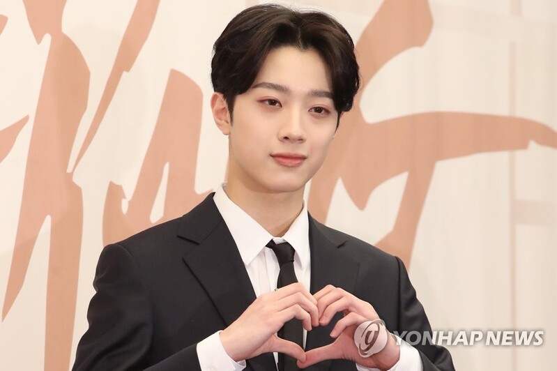 법원 "라이관린, 큐브와의 전속계약 무효"(종합)