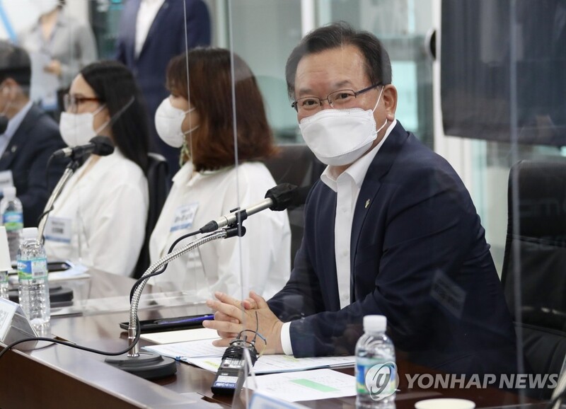 김총리, 게임산업 종사 청년 만나 "삶의 질, 제도로 보장"