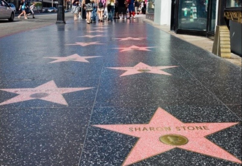 '스타워즈' 레아 공주역 피셔, 할리우드 '명예의 거리' 입성