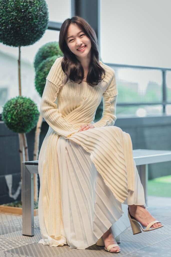 '미드나이트' 진기주 "추격신에 진통제 먹고 죽기살기 달렸죠"