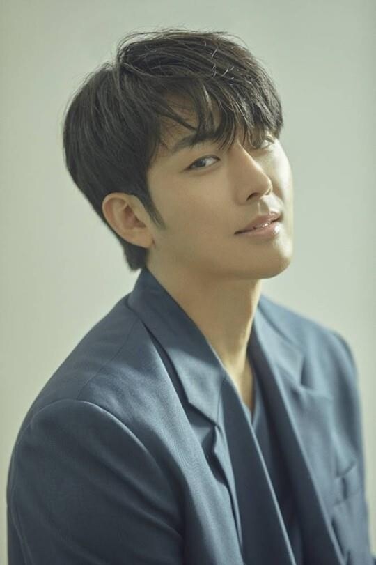 Son Ho-jun leaves YG and signs exclusive contract with Think Entertainment