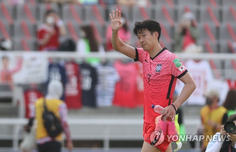 '토트넘이 허락했어요!' 늦어버린 전화…어려웠던 김학범의 결단
