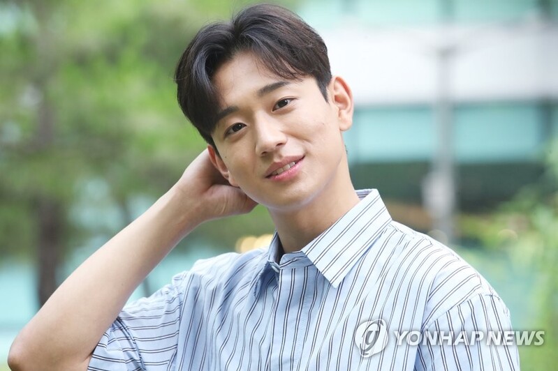 '지구망' 신현승 "'넷플릭스의 아들' 수식어 영광…효도하겠다"