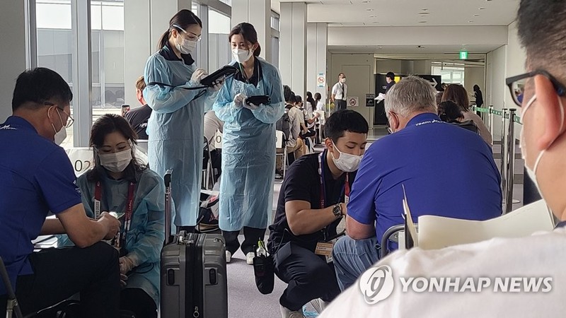 [올림픽] 혹독한 입국 절차…공항 빠져나오는 데만 3시간