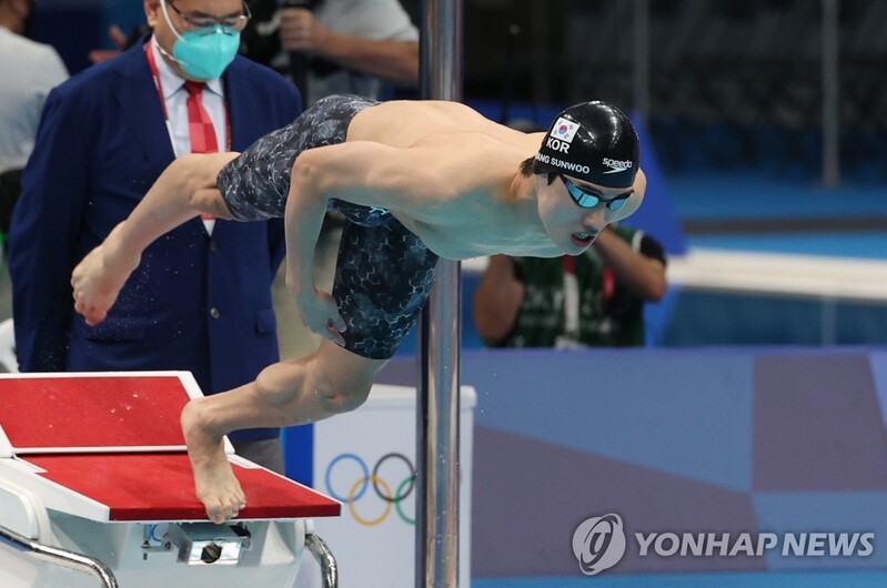 (Olympics) Teen swimming sensation Hwang Sun-woo breaks Asian record in 100m freestyle