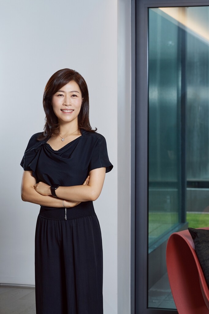 넥슨 창업자 김정주, 지주회사 대표 사임…전문경영인 체제로