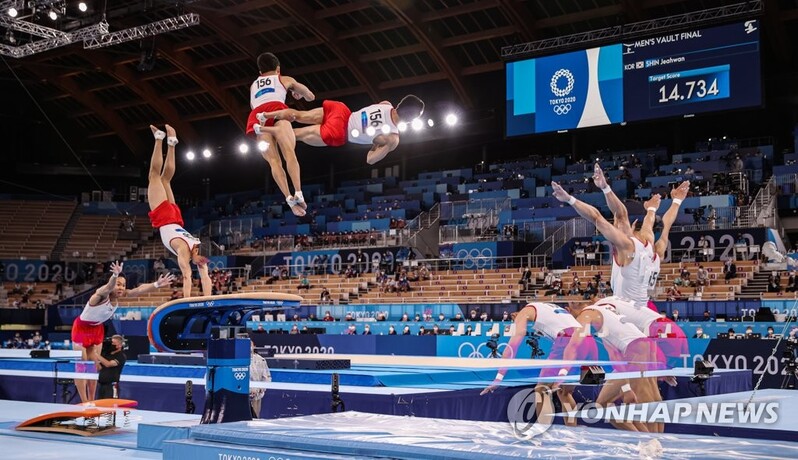 (Olympics) Gymnast Shin Jea-hwan wins gold in men's vault