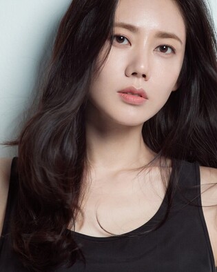 Choo Ja-hyun and Lee Moo-saeng start filming 'While You Were Sleeping'