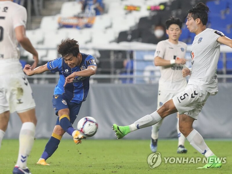 No major upset as semifinals set at nat'l football tournament