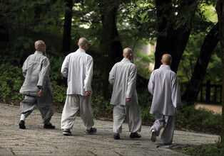 Buddhist monks completes three-month summer retreat
