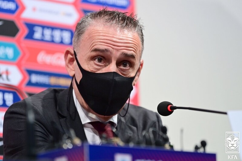 S. Korea football coach focusing on controllable ahead of World Cup qualifiers