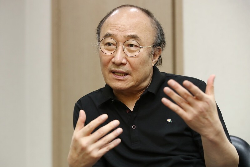 윤주상 "아닌 건 아닌겨!…사람은 사람다워야 한다는 외침이죠"