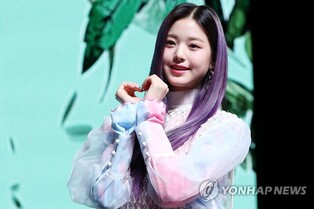 China suspends multiple Korean celebrity fan accounts to regulate 'chaotic' fandom culture