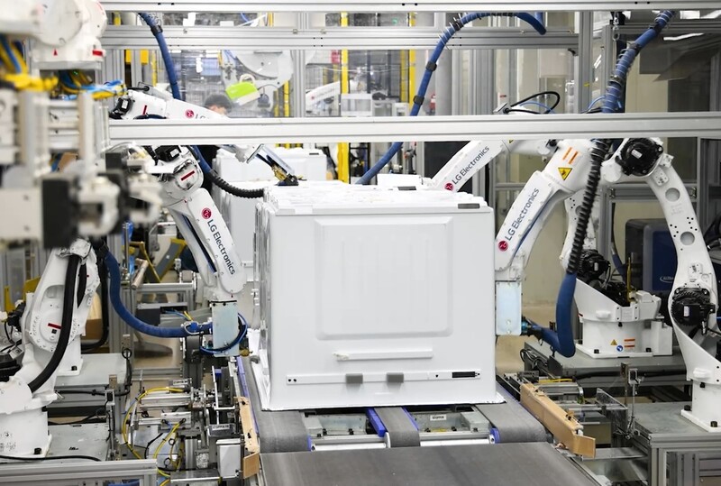 LG Electronics completes 1st phase of smart home appliance factory upgrades