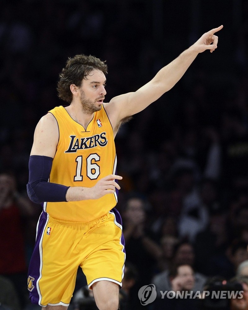 스페인의 NBA 스타 파우 가솔 은퇴…레이커스 영구결번 계획
