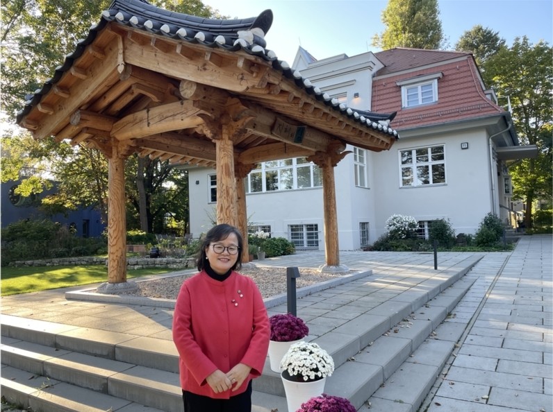 베를린자유대 학장 선출 이은정 "한국학 오징어게임처럼 말걸때"