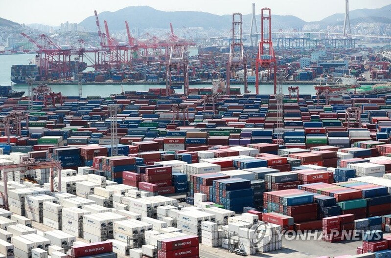 BOK freezes key rate at 0.75 pct after rate hike in Aug.