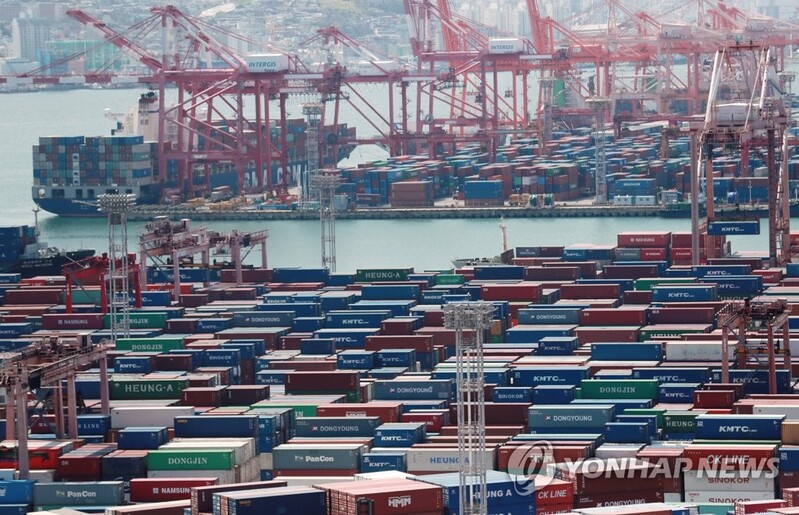 Exports rise 36 percent in first 20 days of Oct.