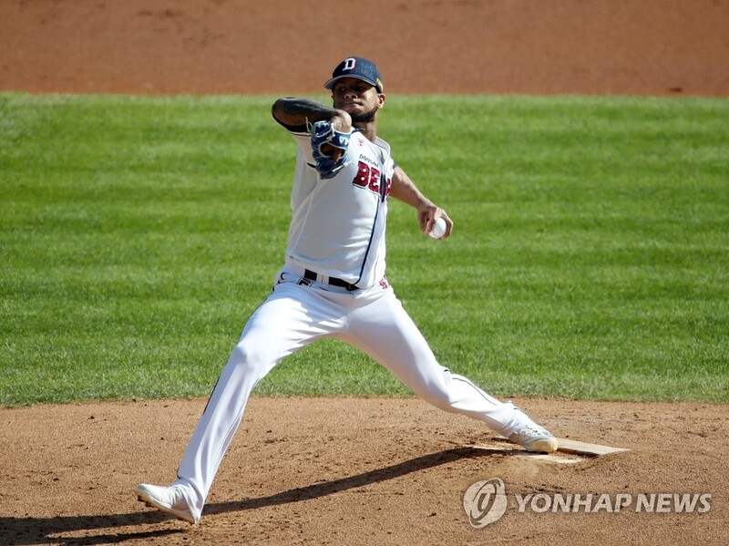 Record-breaking pitcher building MVP case in KBO