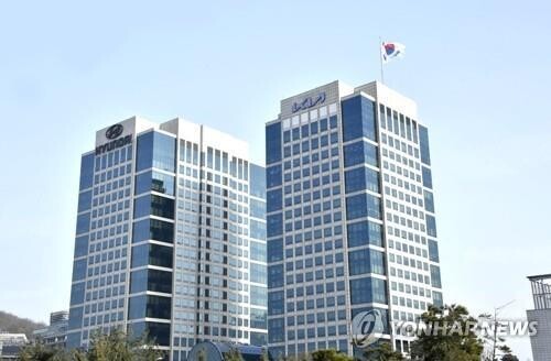 (LEAD) Hyundai swings to profit in Q3 on base effect