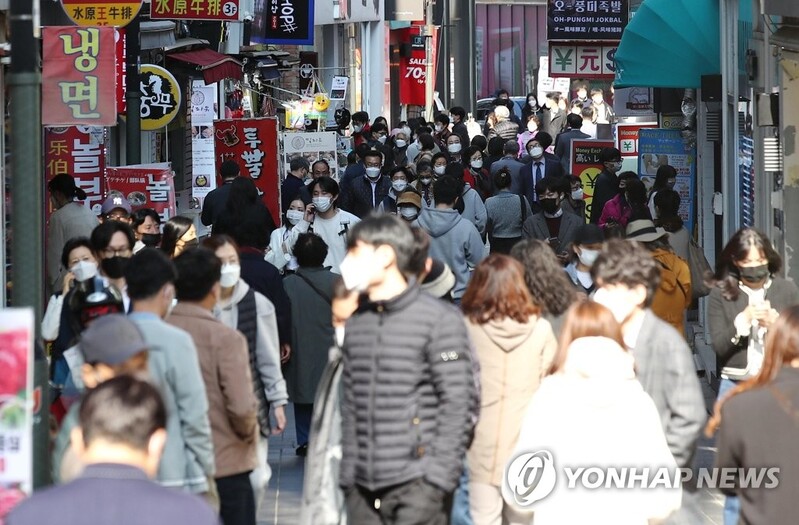 (LEAD) S. Korea to resume discount coupon program to spur spending