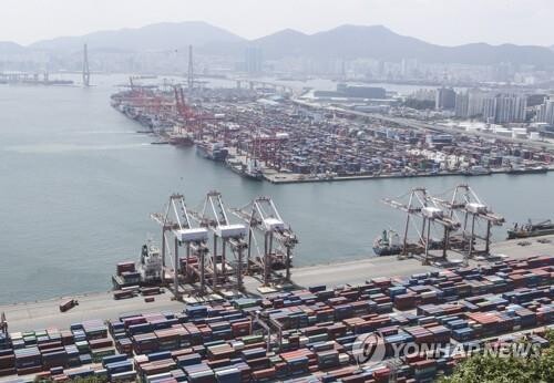 (LEAD) S. Korea's yearly trade volume tops US$1 tln at fastest pace ever