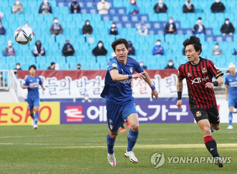 Emerging striker named to nat'l football team for Nov. World Cup qualifiers