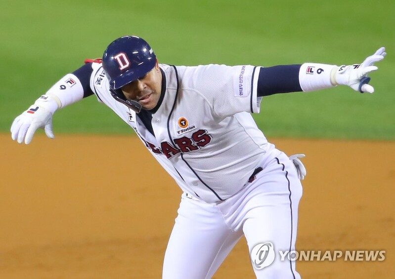 (LEAD) Bears get hits from left and right in breezy KBO postseason victory