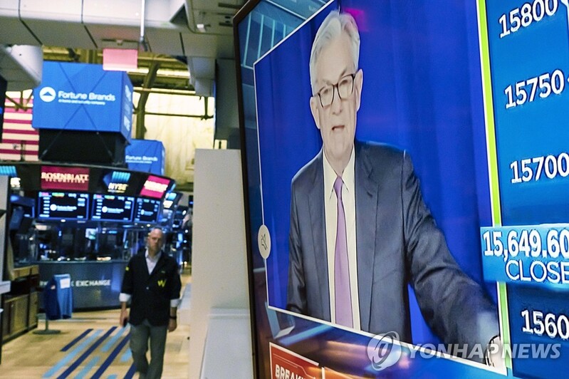 (2nd LD) Korean stocks, currency gain ground after Fed's meeting