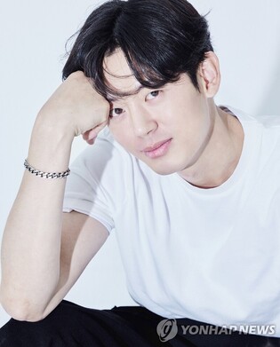 Actor Lee Ji-hoon refutes rumors..."I don't even have guts to bully someone"