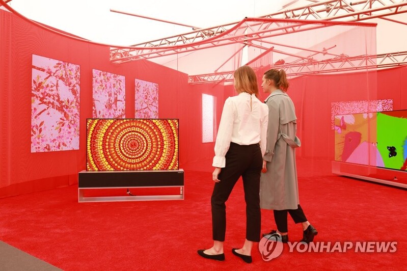 미국 소비자가 사랑한 전자 제품에 LG 올레드 TV·아이폰 13