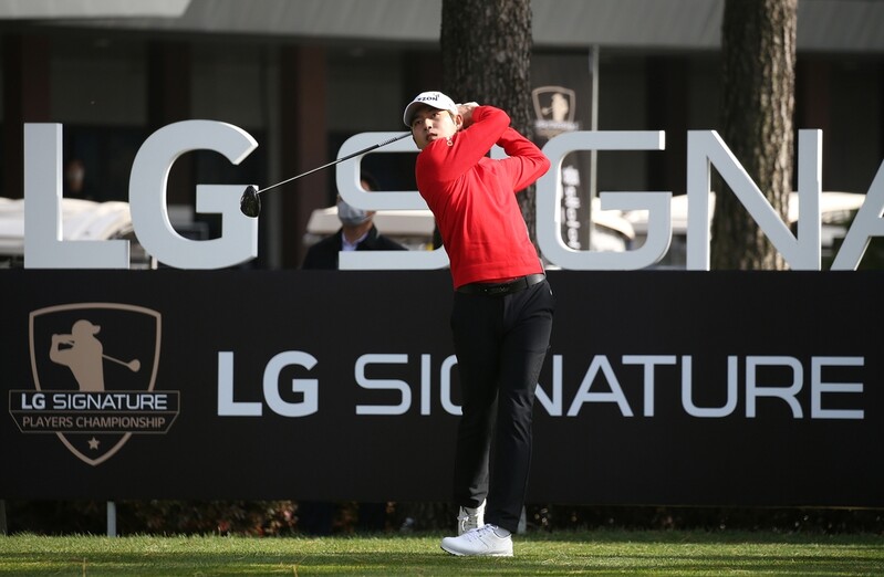 꽃꽂이하는 '꽃미남 골퍼' 김동은, 코리안투어 신인왕 등극