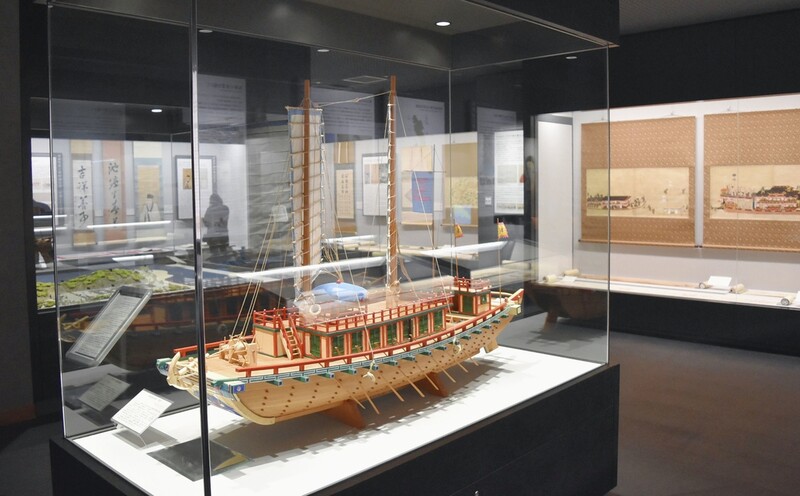 日 쓰시마 조선통신사 역사관 개관…통신사 행렬도 등 전시