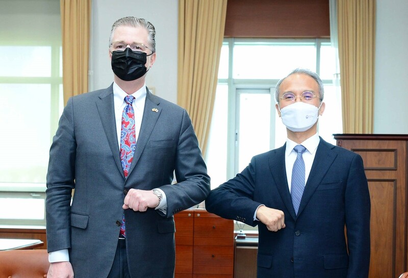 (2nd LD) U.S. diplomat for East Asia policy discusses North Korea, alliance, supply chains in Seoul