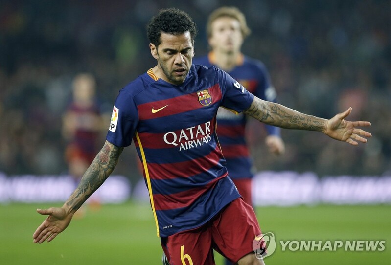 38세 아우베스, 5년여만에 바르사 복귀…시즌 종료시까지 계약