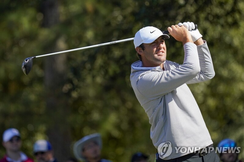 셰플러, PGA 투어 휴스턴오픈 3R 1타 차 선두…임성재 40위