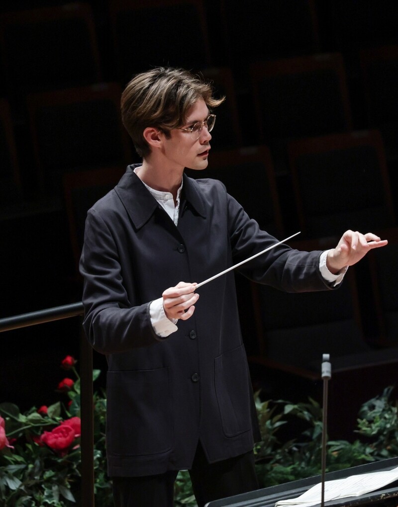 제1회 KSO국제지휘콩쿠르서 엘리아스 피터 브라운 우승